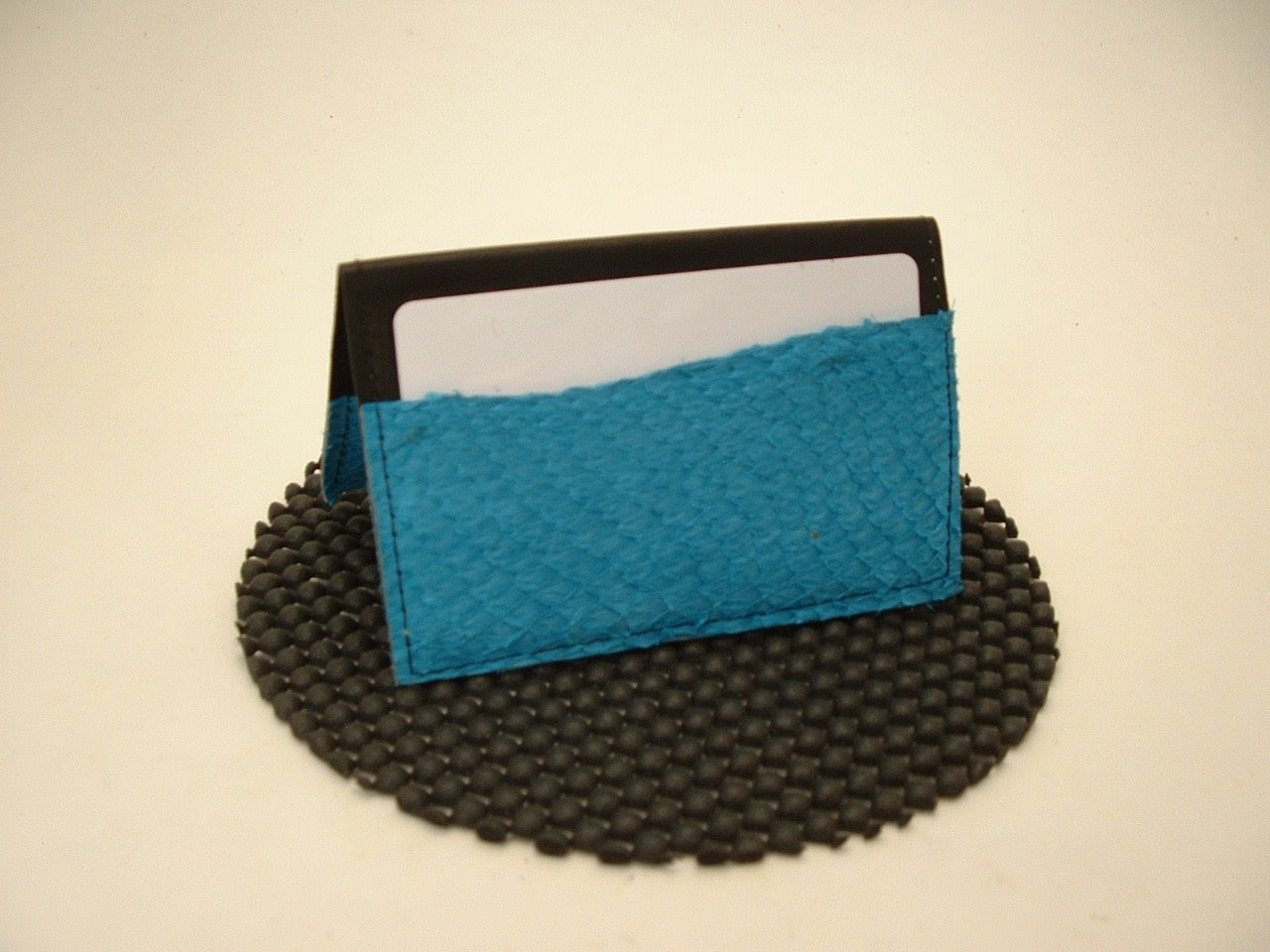 "Andy" minimalist bifold wallet