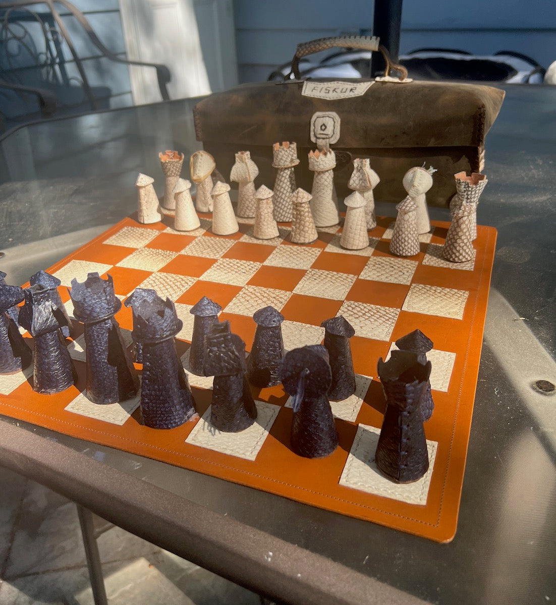 Salmon Leather Chess set + Chessboard + Storage box